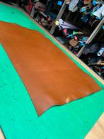 2 cognac tuigleer lappen 3-3,5 mm half soepel nr 20-21, Leer of Kunstleer, Ophalen of Verzenden, Zo goed als nieuw, 30 tot 120 cm