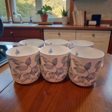 6 porseleinen mokken ROSE OF ENGLAND  beschikbaar voor biedingen