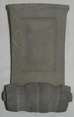 Zwaar betonnen wandornament met krul / console voor muur, Ophalen of Verzenden, Gebruikt, Bakstenen