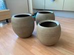 Bloempot / plantenpot groot / drie stuks / grijs beige, Ophalen, Gebruikt, Rond, Binnen
