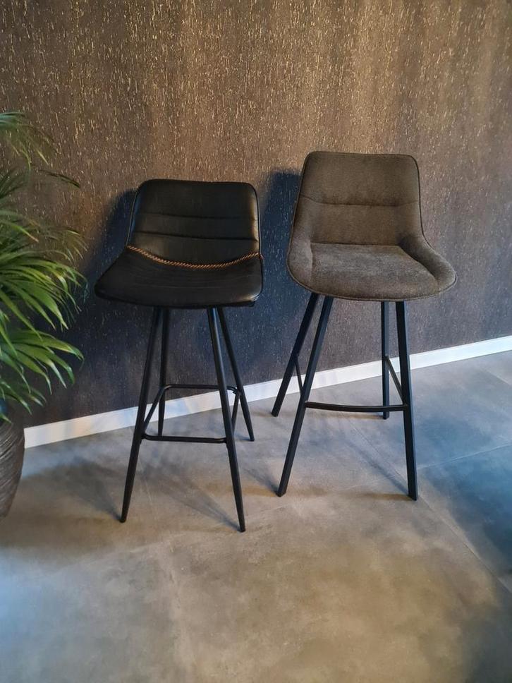 Tot ruim 50% korting! Nieuwe barkrukken zwart, nog in doos!, Huis en Inrichting, Barkrukken, Nieuw, 60 tot 90 cm, Leer, Metaal