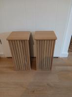 Twee houten bijzettafeltjes nieuw en ongebruikt, Huis en Inrichting, Woonaccessoires | Zuilen en Pilaren, Ophalen, Nieuw