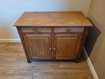 Dressoir te koop beschikbaar voor biedingen
