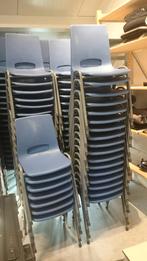 Kuip / stapel stoelen /Kantine Stoelen