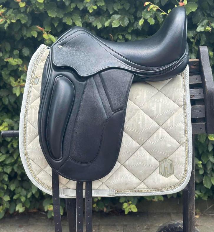 Graziozo Domenico dressuurzadel, Dieren en Toebehoren, Paarden en Pony's | Zadels, Zo goed als nieuw, Dressuur, Ophalen of Verzenden
