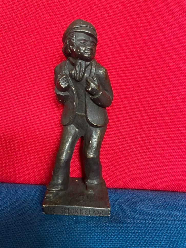 Antiek beeldje 'De Smokkelaar' Baarle-Nassau, Antiek en Kunst, Kunst | Beelden en Houtsnijwerken, Ophalen