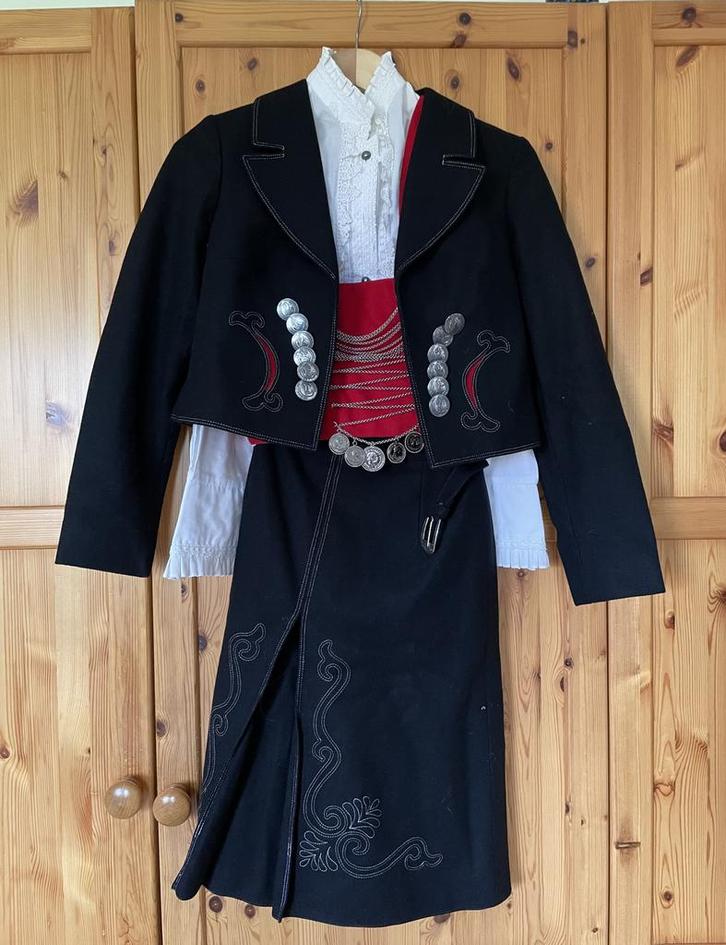 Tiroler dameskleding, dirndl, maat 36, Kleding | Dames, Carnavalskleding en Feestkleding, Zo goed als nieuw, Overige thema's, Maat 36 (S)