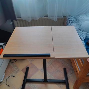 Verstelbare bureau/laptoptafel 65/45/verstelbaar BIJNA NIEUW beschikbaar voor biedingen