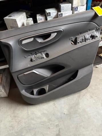 portierbekleding rechts EQV / V-Klasse - 4477273800 beschikbaar voor biedingen