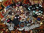 Partij vintage sieraden, Hobby en Vrije tijd, Kralen en Sieraden maken, Geen, Overige typen, Ophalen of Verzenden, Zo goed als nieuw