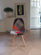Gekleurde stoel, dessin met verschillende dessin stofjes, Metaal, Eén, Ophalen, Overige kleuren