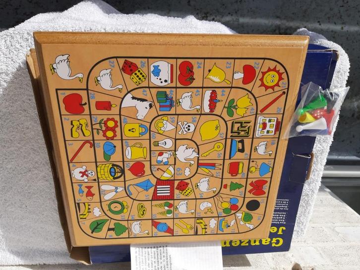Ganzenbord van Clementon, Disney, Hobby en Vrije tijd, Gezelschapsspellen | Bordspellen, Gebruikt, Een of twee spelers, Drie of vier spelers