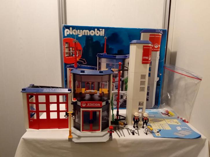 Playmobil 4819 brandweer kazerne compleet met doos en boekje, Kinderen en Baby's, Speelgoed | Playmobil, Zo goed als nieuw, Complete set