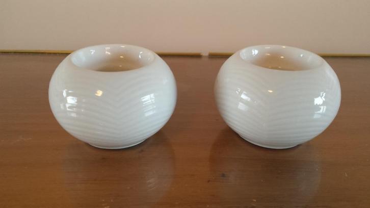 Arzberg - twee wit porseleinen kandelaars, Huis en Inrichting, Woonaccessoires | Kandelaars en Kaarsen, Zo goed als nieuw, Kandelaar