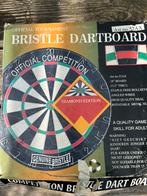 Officieel Brits dartbord - in doos, Sport en Fitness, Darts, Ophalen of Verzenden, Zo goed als nieuw, Dartbord