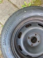 Bridgestone Blizzak 195/64R15 incl stalen velgen, Auto-onderdelen, Banden en Velgen, Ophalen, Gebruikt, 15 inch, Velg(en)