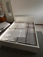 Wit Tweepersoonsbed met Lattenbodem + 2 matrassen, Huis en Inrichting, Slaapkamer | Bedden, Ophalen, Wit, Tweepersoons, Zo goed als nieuw