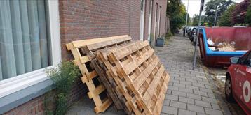 Gratis Pallets - Den Haag beschikbaar voor biedingen