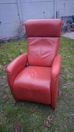Lederen relaxfauteuil met voetenbank, Huis en Inrichting, Fauteuils, Ophalen, Gebruikt, Minder dan 75 cm, Metaal