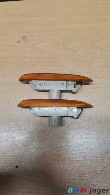Knipperlicht set L&R BMW E46 63138370719 & 63138370720 beschikbaar voor biedingen