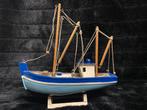 Vissersboot, Hobby en Vrije tijd, Modelbouw | Boten en Schepen, Ophalen of Verzenden, Zo goed als nieuw