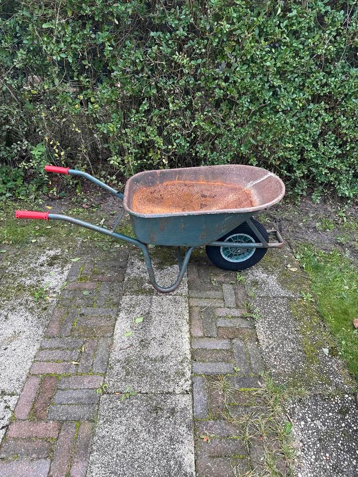 Gebruikte Kruiwagen - Tuinieren, Tuin en Terras, Kruiwagens, Gebruikt, Handmatig, Ophalen of Verzenden