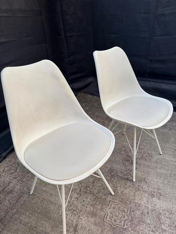 Witte  Stoelen - Set van 2 beschikbaar voor biedingen