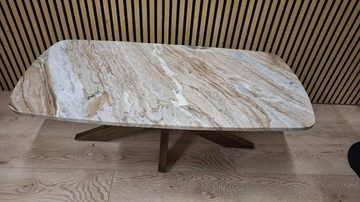 salontafel marmer met kruispoot model Bottega van Richmond, Huis en Inrichting, Tafels | Salontafels, Nieuw, Minder dan 50 cm