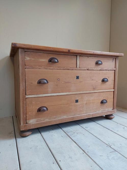 Landelijk klassiek | Antiek grenen ladekast, Huis en Inrichting, Kasten | Ladekasten, Gebruikt, Minder dan 100 cm, 25 tot 50 cm