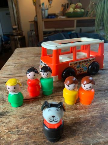 Vintage Fisher Price bus beschikbaar voor biedingen