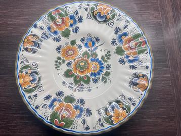 Antiek Delft Polychroom Wandbord beschikbaar voor biedingen