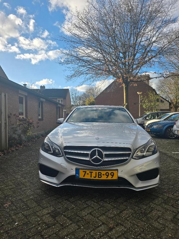 Mercedes-Benz E200 Ambition Avantgarde - 2014 - NAP, Auto's, Mercedes-Benz, Particulier, E-Klasse, Airbags, Airconditioning, Bluetooth