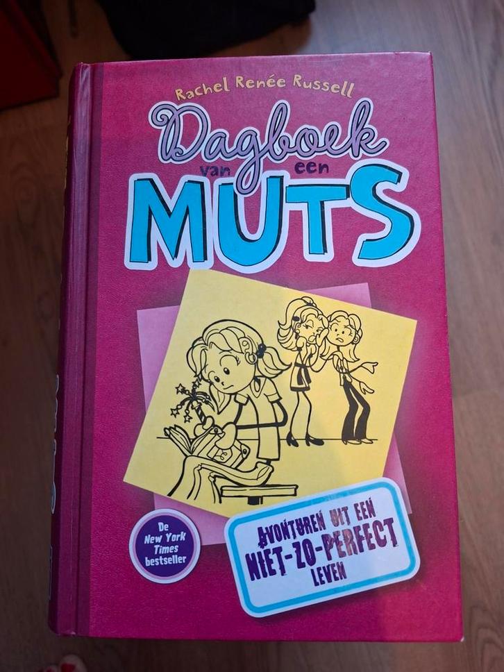 Avonturen uit een niet-zo-perfect leven, Boeken, Kinderboeken | Jeugd | 10 tot 12 jaar, Zo goed als nieuw, Ophalen of Verzenden
