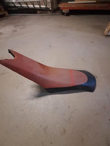 Aprilia SX 50 Zadel beschikbaar voor biedingen