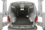Volkswagen Transporter 2.0 TDI L2H1 | Aut. | Airco | Carplay, Auto's, Bestelauto's, Stof, Gebruikt, 4 cilinders, 150 pk