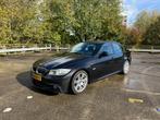 BMW 3-Serie 318i M Sport Edition, Achterwielaandrijving, Zwart, Traction-control, Alcantara