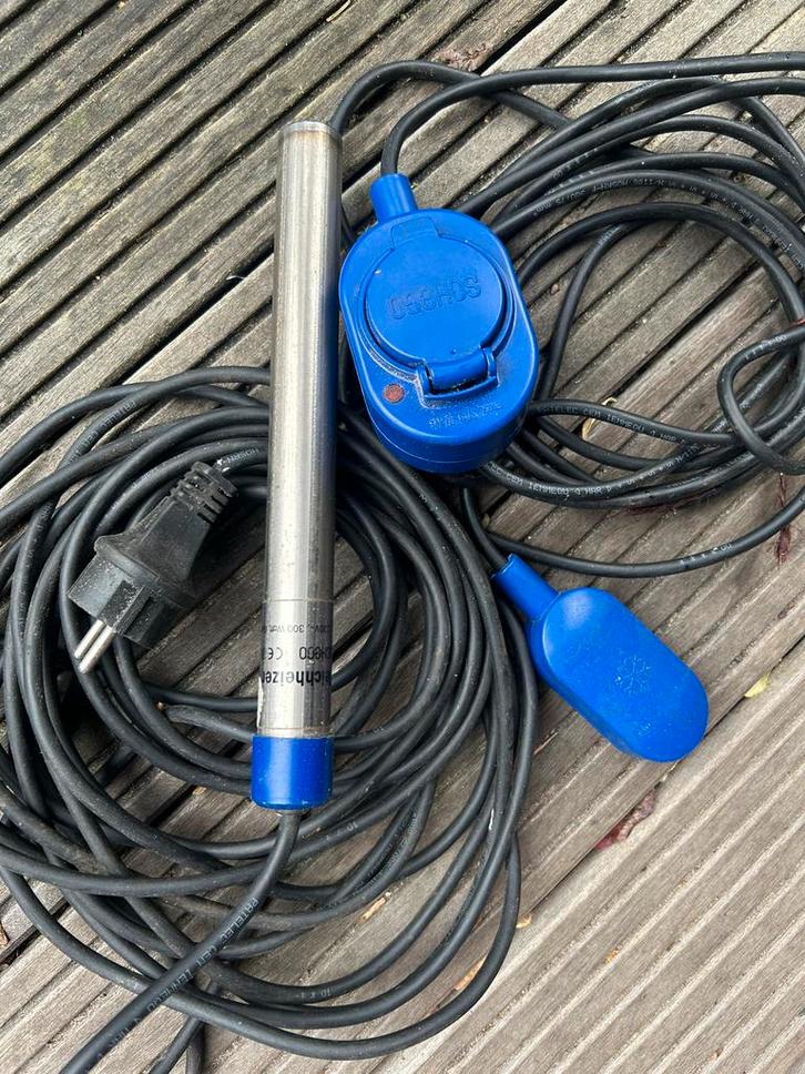 Vijververwarming & Vorstbeveiliging - 300W, Tuin en Terras, Vijver-toebehoren, Zo goed als nieuw, Overige typen, Ophalen