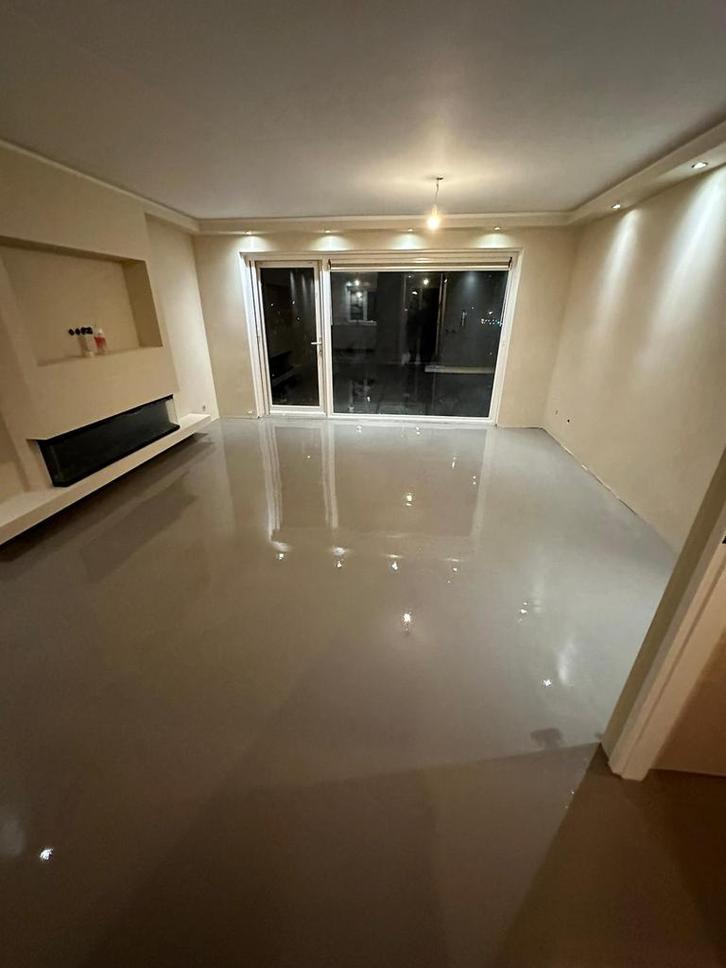 Egaliseren door Experts, Diensten en Vakmensen, Klussers en Klusbedrijven