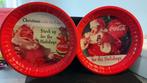 2 ronde coca cola kerst dienbladen van blik, Ophalen of Verzenden, Zo goed als nieuw