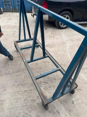 Platen wagen beschikbaar voor biedingen