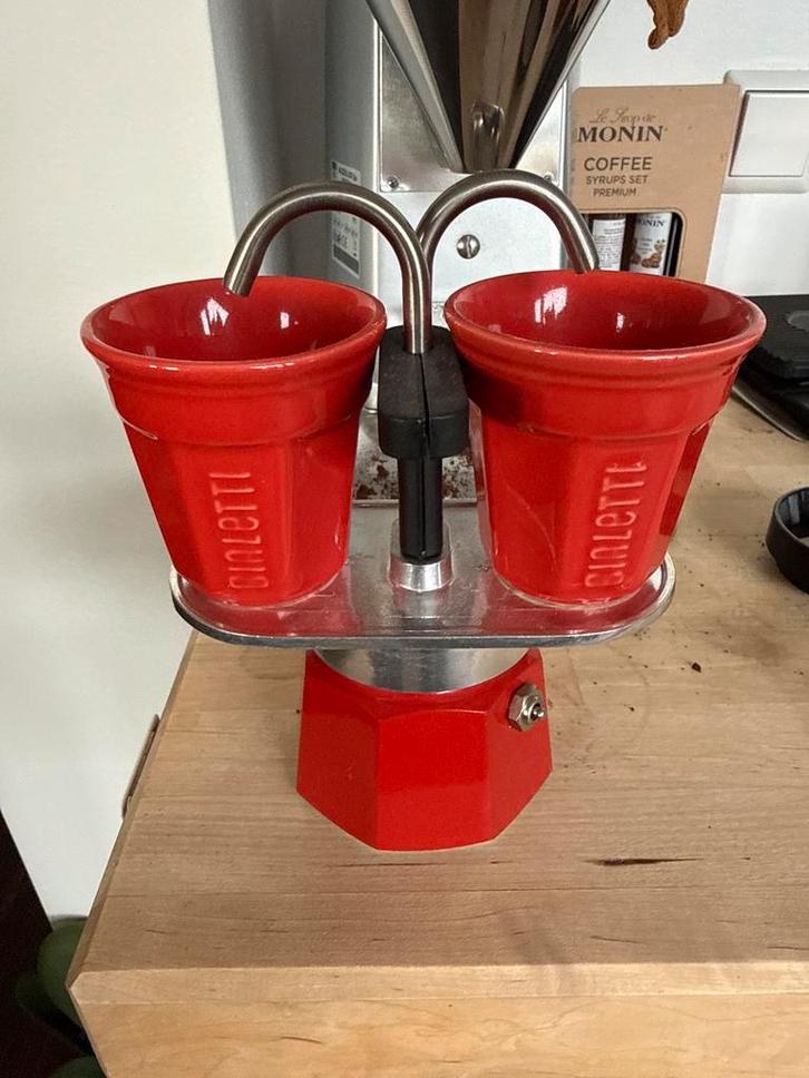 Bialetti Duo Espressomaker - 2 Kopjes, Witgoed en Apparatuur, Koffiezetapparaten, Zo goed als nieuw, Gemalen koffie, Espresso apparaat