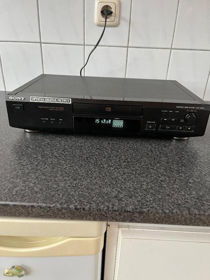 Sony CDP-XE220 cd speler met optische aansluiting en kabel ., Audio, Tv en Foto, Cd-spelers, Gebruikt, Sony, Ophalen of Verzenden