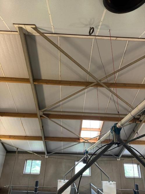Constructie [570], Dieren en Toebehoren, Stalling en Weidegang
