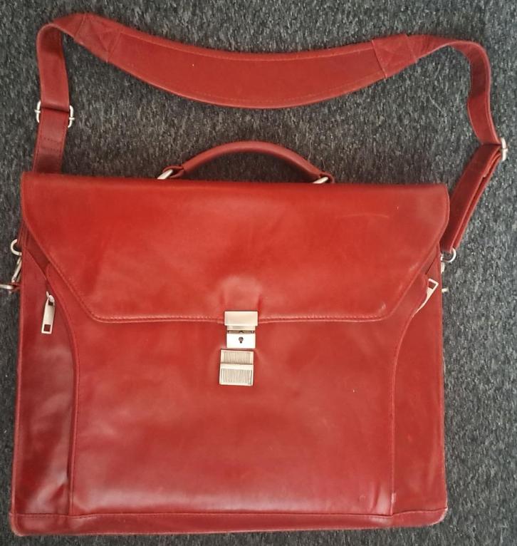 leren aktetas, Sieraden, Tassen en Uiterlijk, Tassen | Schooltassen, Zo goed als nieuw, Aktetas of Boekentas, 40 tot 50 cm, 30 tot 40 cm