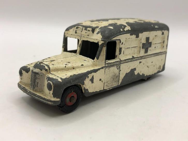 Dinky Toys 253 Daimler Ambulance -SLECHT- M10, Hobby en Vrije tijd, Modelauto's | 1:43, Gebruikt, Auto, Dinky Toys, Ophalen of Verzenden