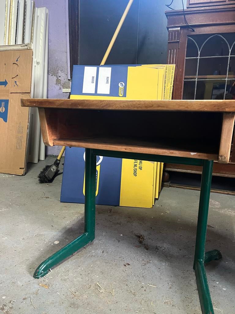 2 Kinderbureautjes + Krukje - Houten Schoolbankjes, Ophalen of Verzenden