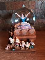 Disney snowglobe sneeuwwitje, Verzamelen, Disney, Ophalen of Verzenden, Sneeuwwitje of Doornroosje, Zo goed als nieuw, Beeldje of Figuurtje