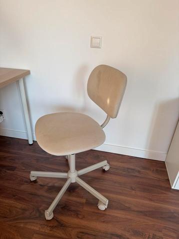 IKEA beige work chair beschikbaar voor biedingen