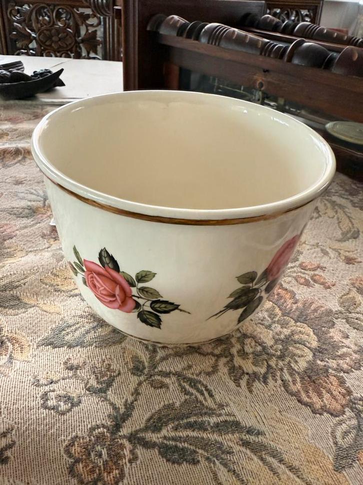 Royal Sphinx Maastricht Plantenpot Roos Motief, Antiek en Kunst, Antiek | Keramiek en Aardewerk, Ophalen of Verzenden