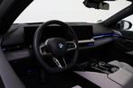 BMW 5 Serie Touring 520d xDrive M Sport Automaat / Panoramad, Auto's, 4 cilinders, Met garantie (alle), Diesel, Vierwielaandrijving
